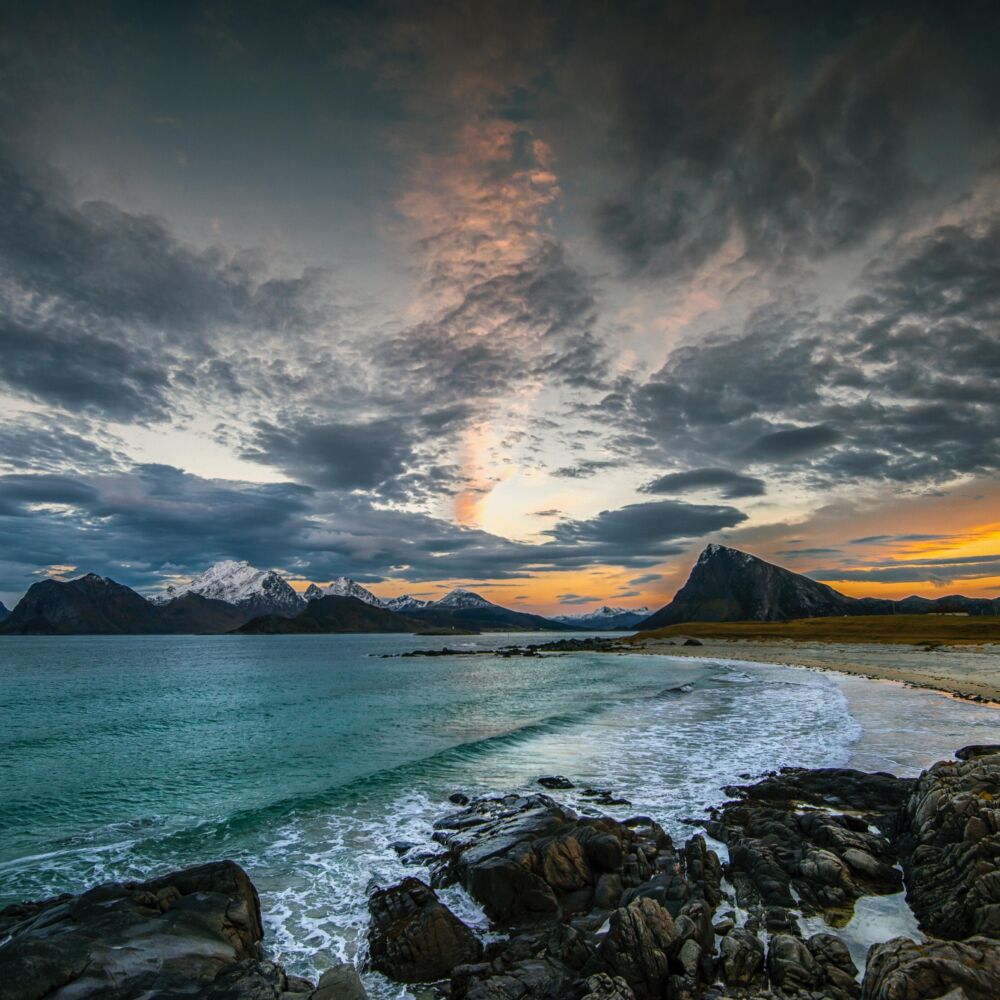 pexels-stein-egil-liland-3384815